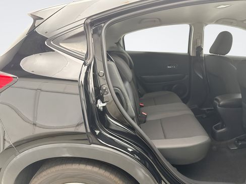 Used 2021 Honda HR-V LX image 17