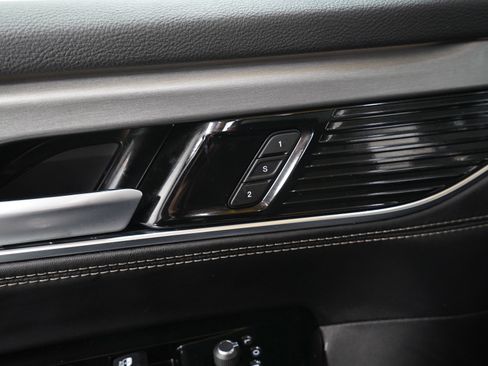 Used 2024 Jeep Wagoneer Series II image 27