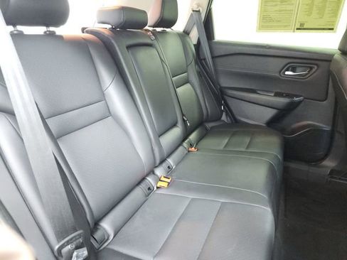 Used 2024 Nissan Rogue SV w/ SV Premium Package image 46