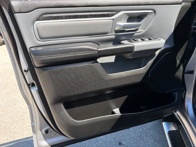 Used 2022 RAM 1500 Big Horn AWD/4WD image 11