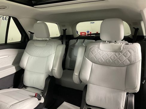 New 2026 Ford Explorer Platinum AWD/4WD image 15