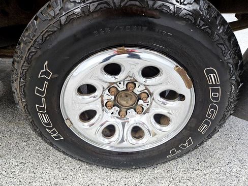 Used 2005 Chevrolet Silverado 1500 4x4 Extended Cab w/ Light Duty Power Package image 26