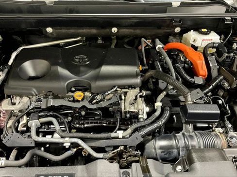 Used 2020 Toyota RAV4 XLE w/ Convenience Package image 10