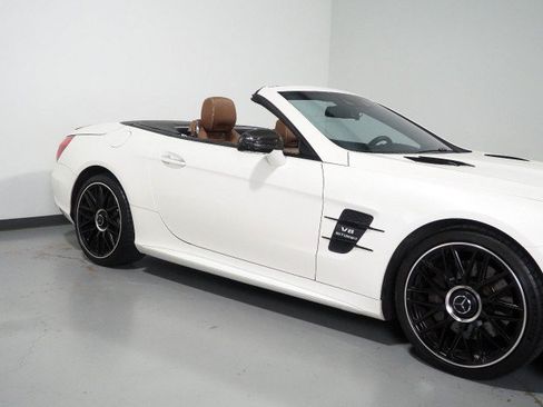 Used 2017 Mercedes-Benz SL 550 image 43