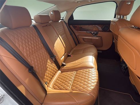 Used 2018 Jaguar XJ L Portfolio AWD/4WD image 27
