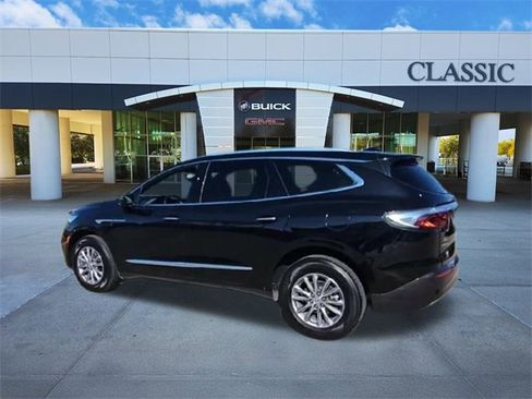 Used 2024 Buick Enclave Premium image 6