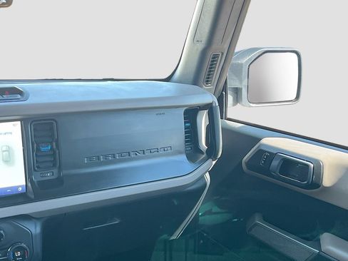 Used 2023 Ford Bronco Wildtrak AWD/4WD image 23