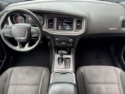 Used 2022 Dodge Charger SXT RWD image 15