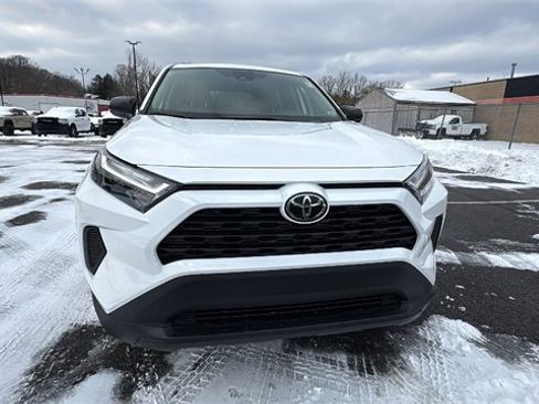 New 2025 Toyota RAV4 LE image 8
