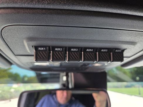 Used 2023 Ford Bronco Badlands image 27