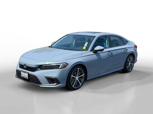 Used 2023 Honda Civic Touring image 1