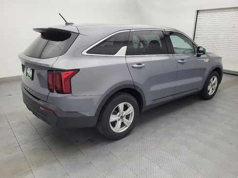 Used 2022 Kia Sorento LX FWD image 10