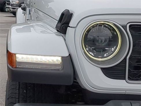 New 2024 Jeep Wrangler Sahara w/ Technology Group image 9