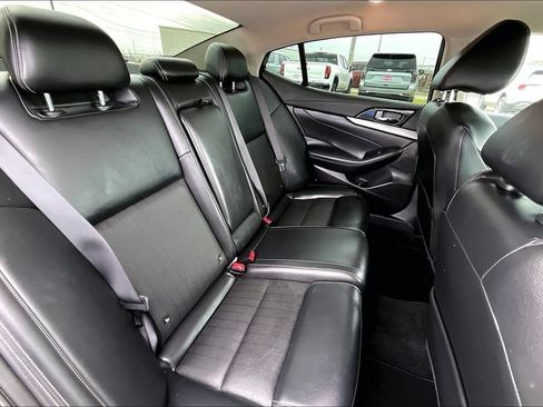 Used 2017 Nissan Maxima 3.5 SV FWD image 22
