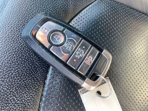 Used 2018 Ford Explorer Limited FWD image 25