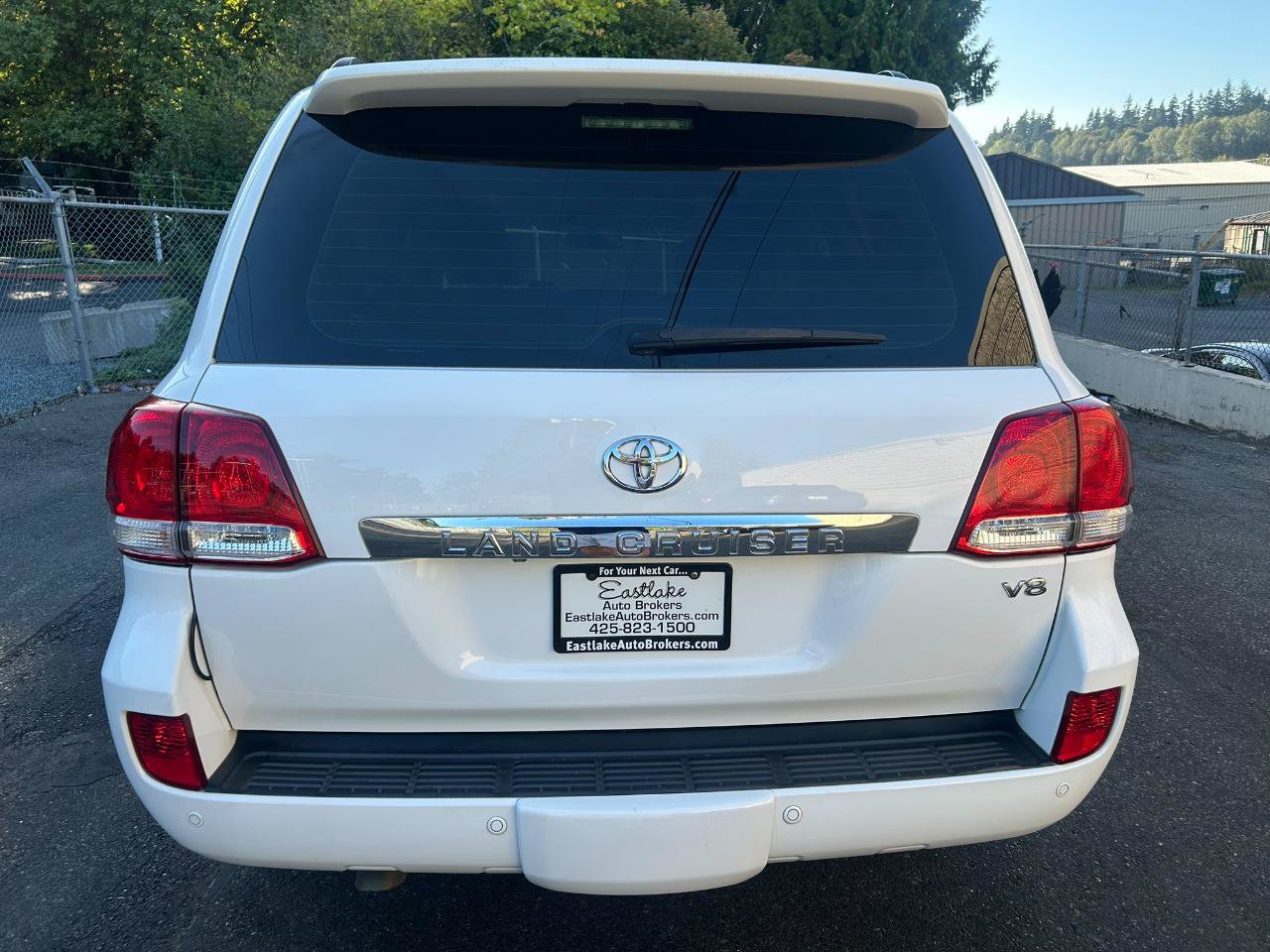 Used 2009 Toyota Land Cruiser w/ Upgrade Pkg AWD/4WD image 6
