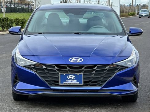 Used 2023 Hyundai Elantra SEL FWD image 8