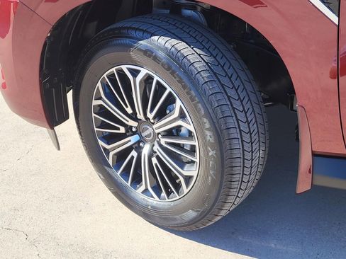 New 2026 Nissan Armada SL w/ Captain's Chari Seat Package image 11