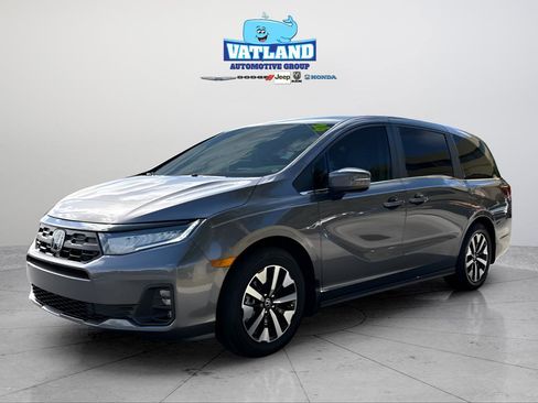 Certified 2026 Honda Odyssey EX-L image 1
