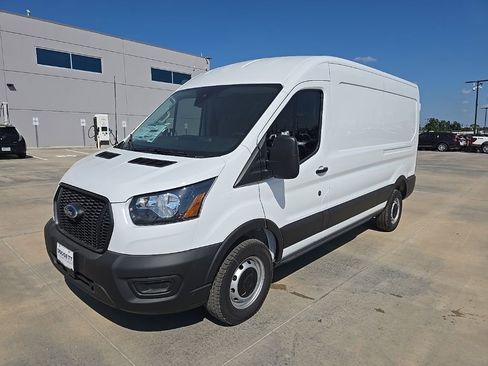 New 2025 Ford Transit 250 148 Medium Roof RWD image 33