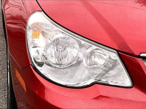 Used 2010 Chrysler Sebring Touring w/ Special Touring Group image 23