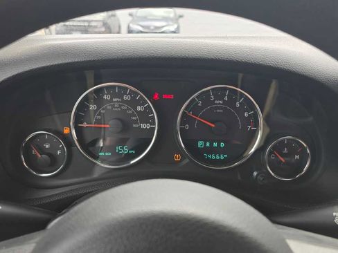 Used 2015 Jeep Wrangler Sport AWD/4WD image 21