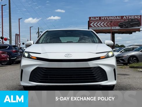 Used 2025 Toyota Camry LE FWD image 3