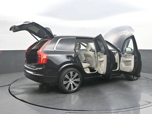 Certified 2024 Volvo XC90 B6 Plus w/ Protection Package Premier AWD/4WD image 39