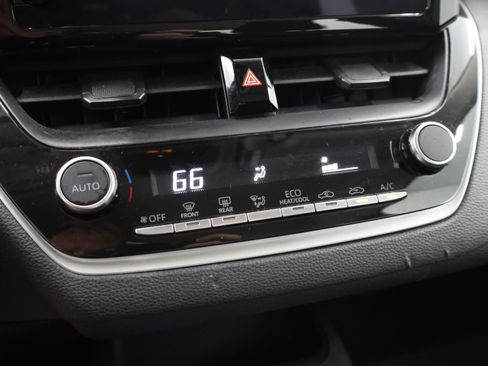 Used 2024 Toyota Corolla LE FWD image 41