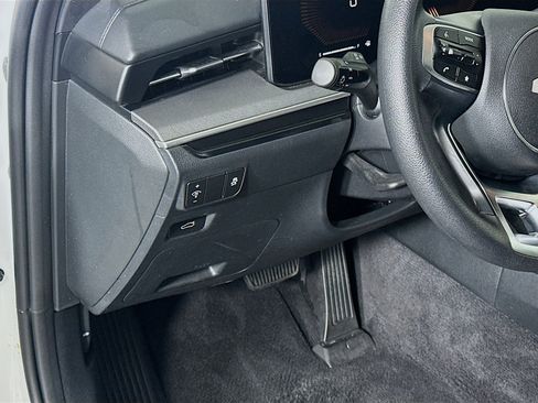 Used 2025 Kia K5 LXS image 17