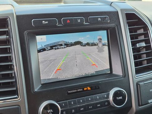 Used 2021 Ford Expedition XLT RWD image 25