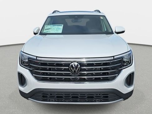New 2026 Volkswagen Atlas SE FWD image 2