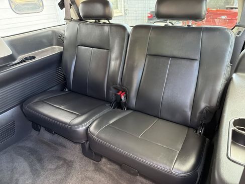 Used 2006 GMC Envoy XL SLT AWD/4WD image 10