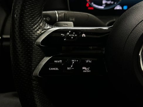Used 2023 Mercedes-Benz E 450 Coupe image 25