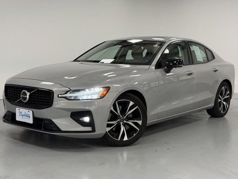 Used 2023 Volvo S60 B5 Plus image 1