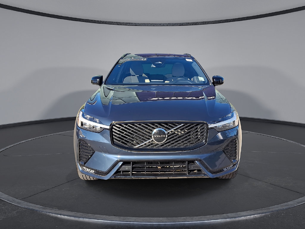 Certified 2026 Volvo XC60 B5 Core AWD/4WD image 35