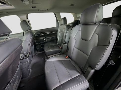 Used 2025 Kia Telluride S FWD image 26