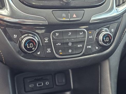 Used 2022 Chevrolet Equinox Premier image 20