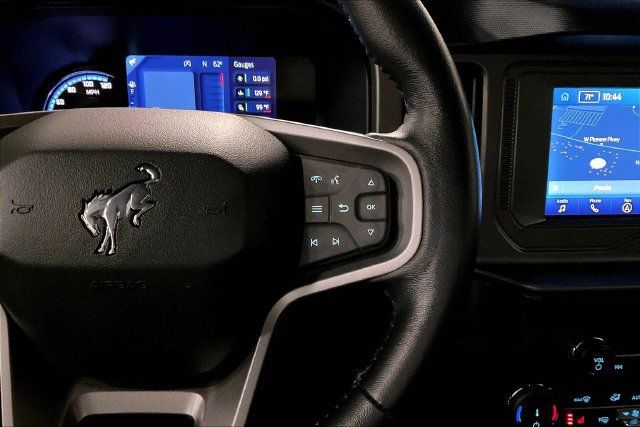 Used 2022 Ford Bronco Outer Banks AWD/4WD image 19