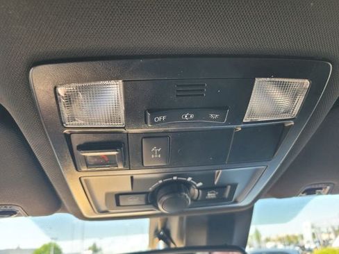 Certified 2021 Toyota Tacoma TRD Off-Road AWD/4WD image 26