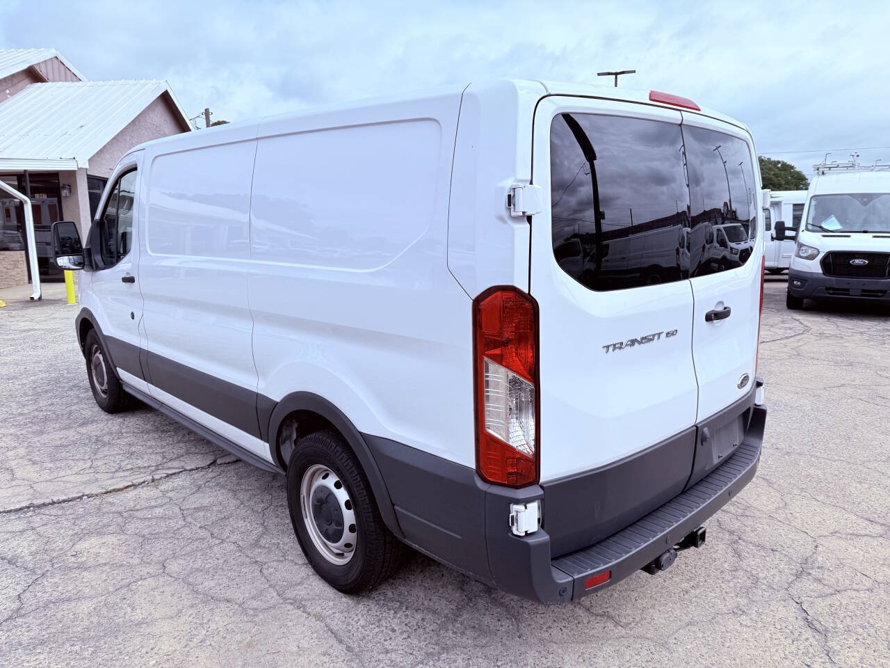 Used 2022 Ford Transit 150 Low Roof w/ Upfitter Package RWD image 3