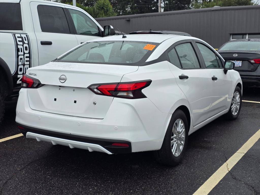 Used 2024 Nissan Versa S FWD image 10