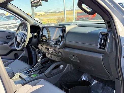 New 2026 Nissan Frontier SV w/ SV Convenience Package image 15