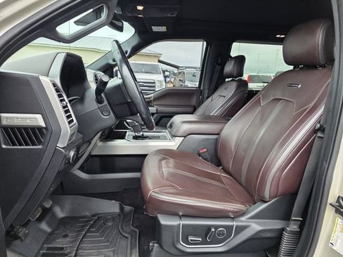 Used 2017 Ford F150 Platinum w/ Equipment Group 701A Luxury AWD/4WD image 13