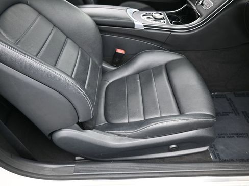 Used 2023 Mercedes-Benz C 300 Coupe image 41