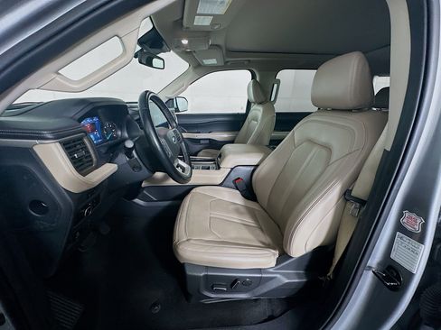 Used 2024 Ford Expedition Max Limited image 13