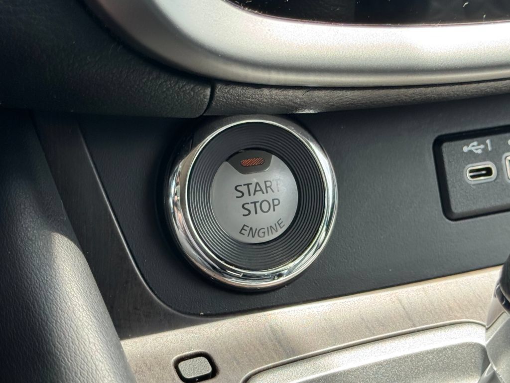 Used 2023 Nissan Murano Platinum w/ Cargo Package FWD image 29