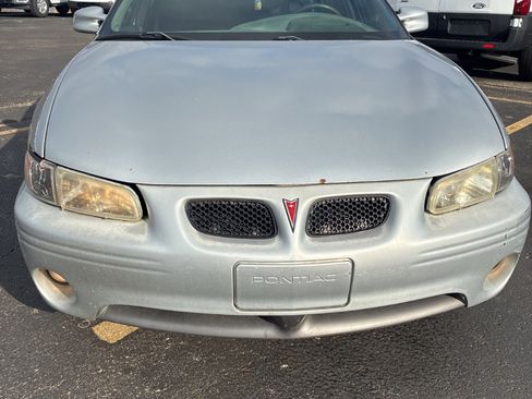 Used 2002 Pontiac Grand Prix GTP image 2