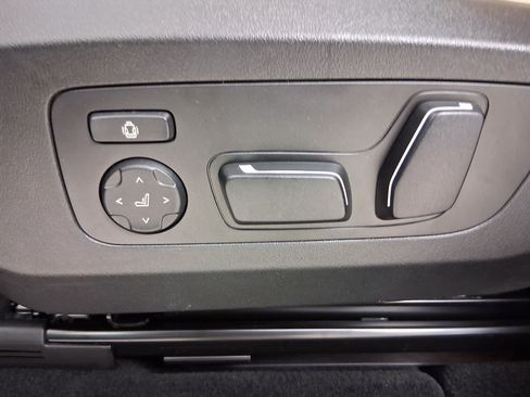 Used 2026 BMW X3 xDrive30i w/ Convenience Package AWD/4WD image 16