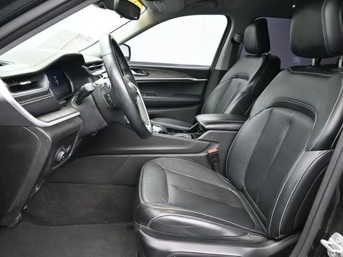 Used 2022 Jeep Grand Cherokee L Limited image 25